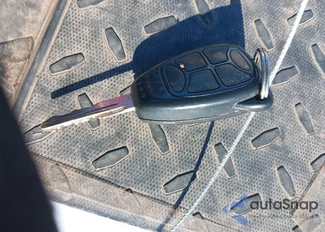 2007 Chrysler Town And Country из США, поврежденный, VIN 2GP54L37R145460